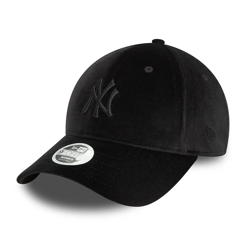 New Era Womens 9FORTY New York Yankees Baseball Cap – MLB Velour – Black Adjustable