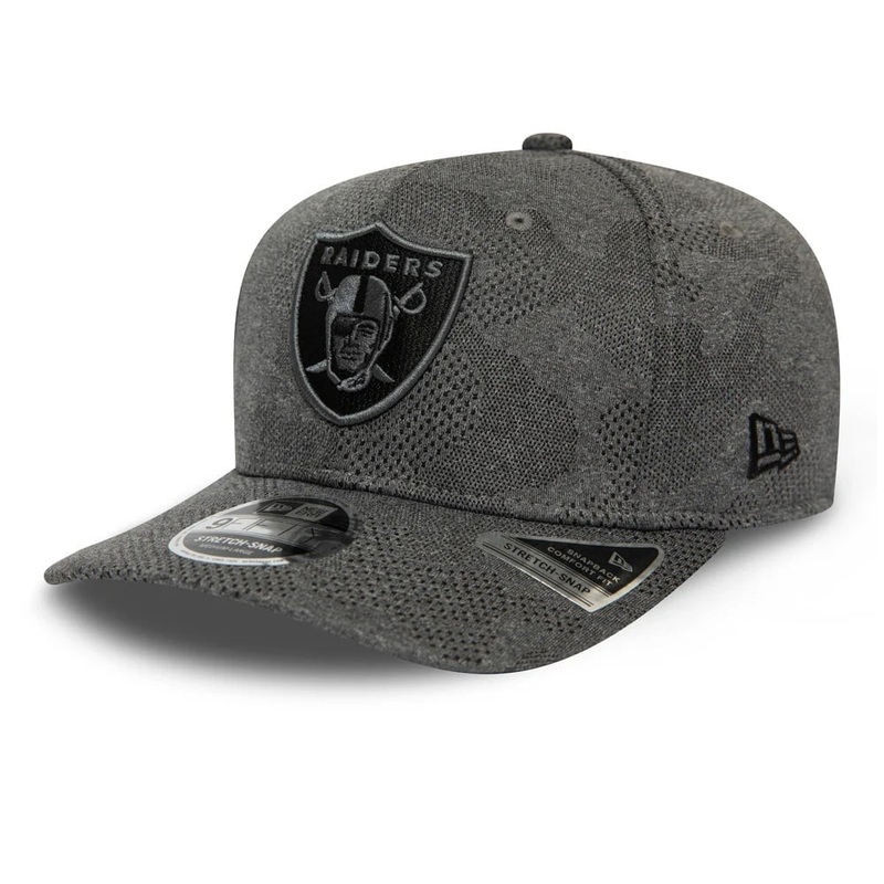 New Era 9FIFTY Las Vegas Raiders Snapback Cap NFL Engineered Plus – Black-Grey Small/Medium