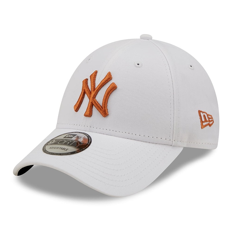 New Era 9FORTY New York Yankees Baseball Cap – MLB League Essential – White-Toffee Adjustable