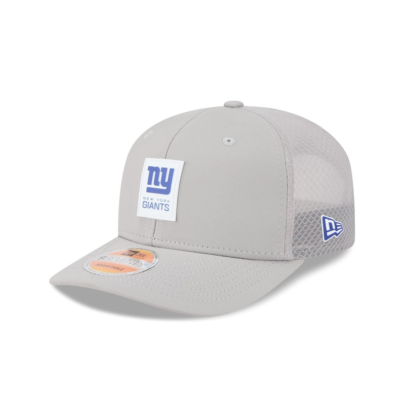 New York Giants 2025 Sideline Hot Weather Gray 9SEVENTY Trucker Hat One Size