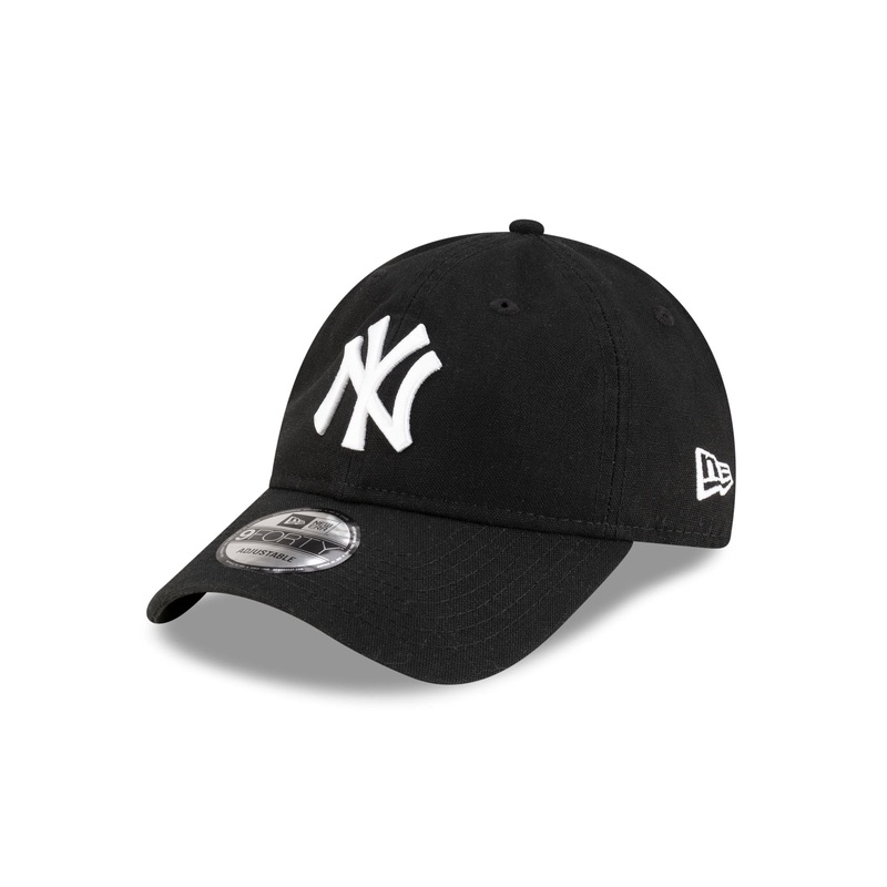 New York Yankees Black Duck Canvas 9FORTY Adjustable Hat One Size