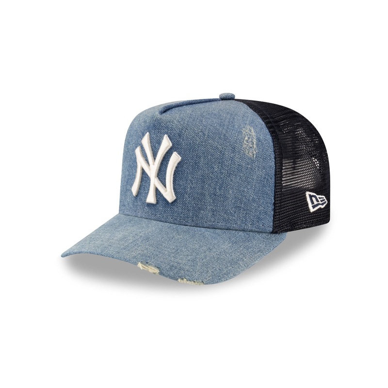 New York Yankees Distressed Light Denim 9FORTY A-Frame Trucker Hat One Size