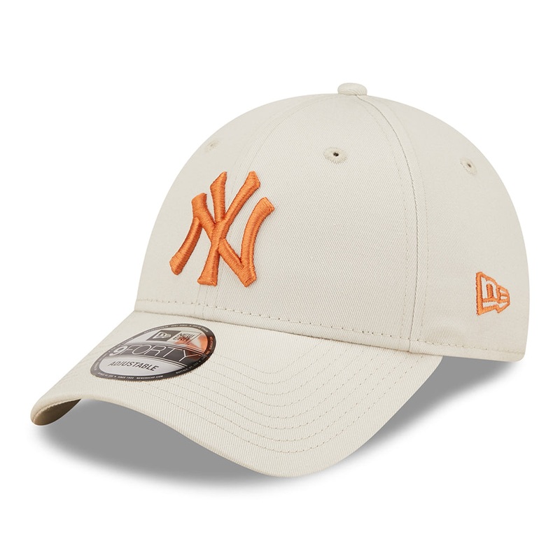 New Era 9FORTY New York Yankees Baseball Cap – MLB League Essential – Stone-Burnt Orange Adjustable