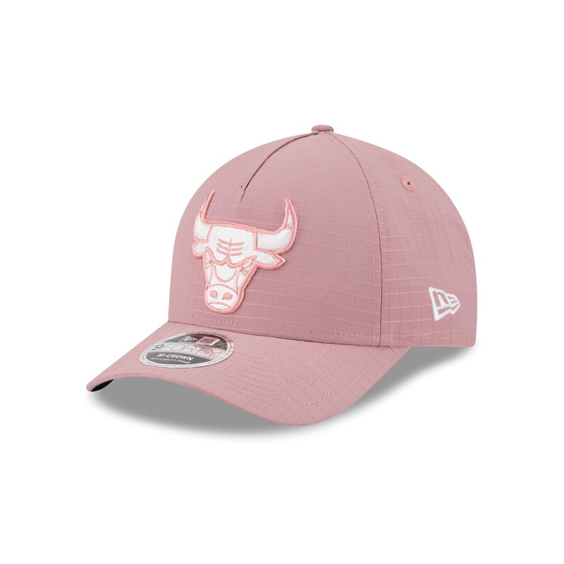 Chicago Bulls Pink Ripstop 9FORTY M-Crown A-Frame Snapback Hat One Size