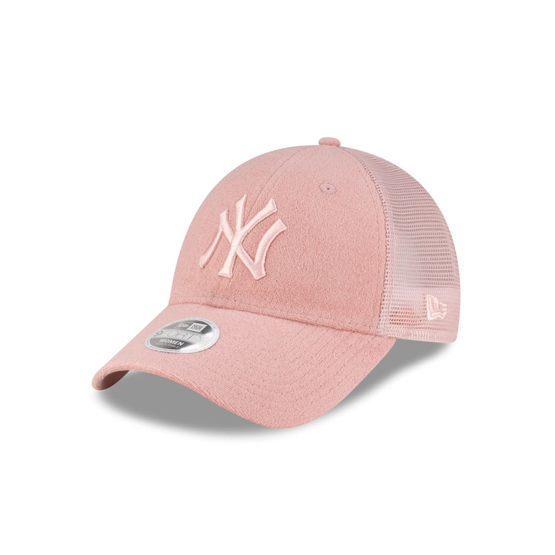 New York Yankees Terry Cloth Pastel Pink Women’s 9FORTY Trucker Hat One Size