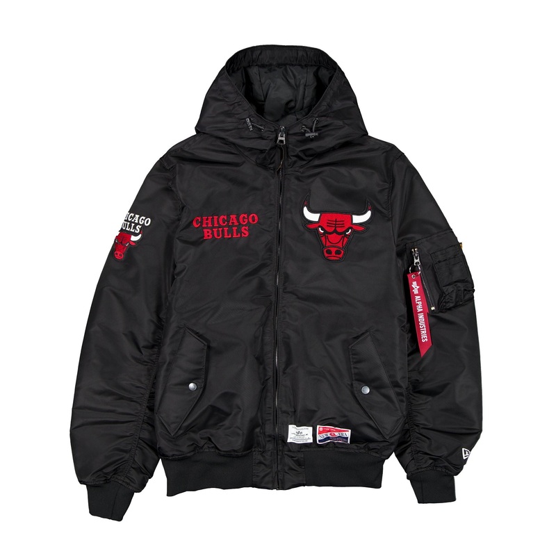 Alpha Industries x Chicago Bulls L-2B Hooded Bomber Jacket S