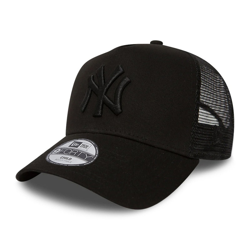 New Era Kids 9FORTY New York Yankees A-Frame Trucker Cap – MLB Essential – Black On Black CHILD ADJ.