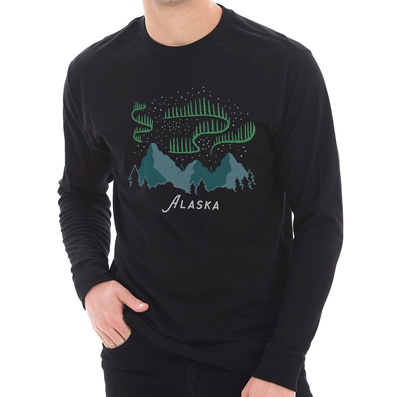 Alaskan Northern Lights Graphic Long Sleeve Crewneck Tee Black XS