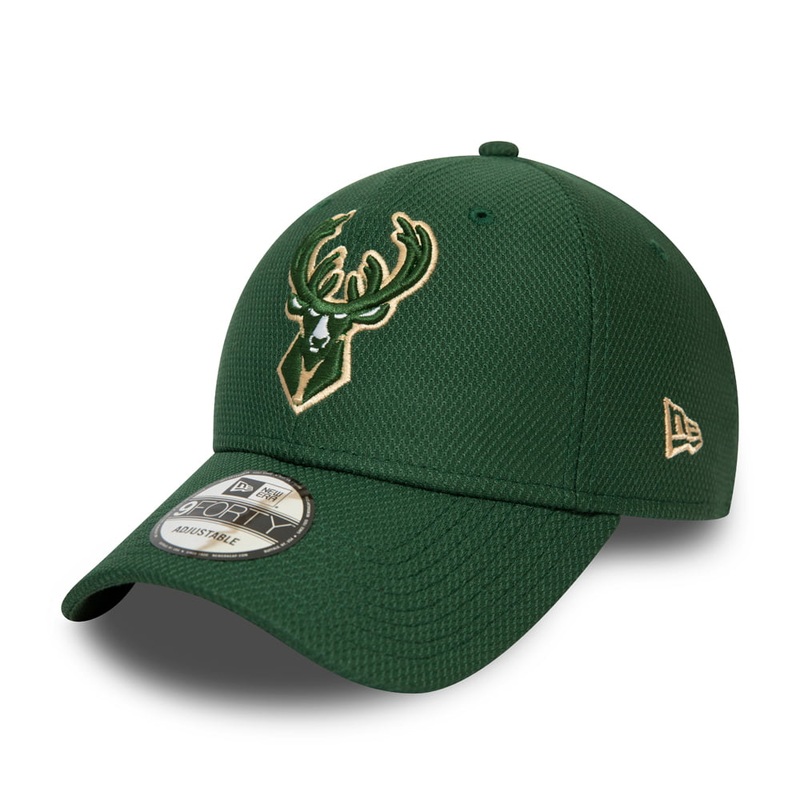 New Era 9FORTY Milwaukee Bucks Baseball Cap – NBA Diamond Era Essential – Green Adjustable