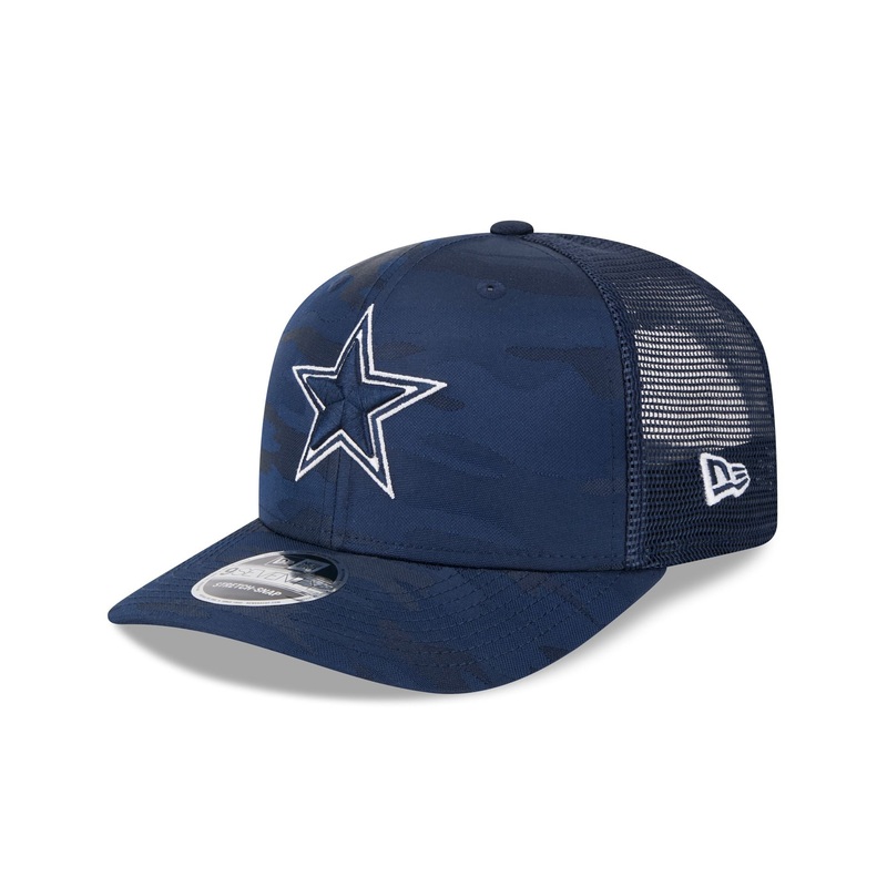 Dallas Cowboys Camo 9SEVENTY Trucker Stretch-Snap Hat One Size