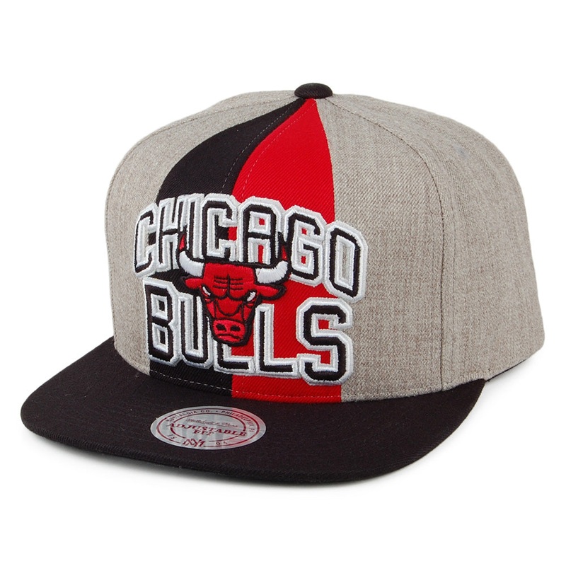 Mitchell & Ness Chicago Bulls Snapback Cap – Equip – Grey Adjustable