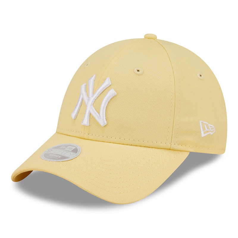 New Era Womens 9FORTY New York Yankees Baseball Cap – MLB League Essential – Light Yellow-White Adjustable
