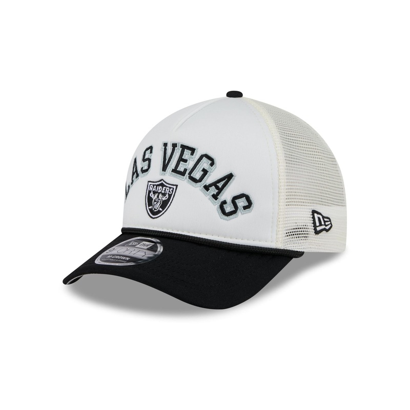Las Vegas Raiders Chrome Arch 9FORTY M-Crown A-Frame Trucker Hat One Size