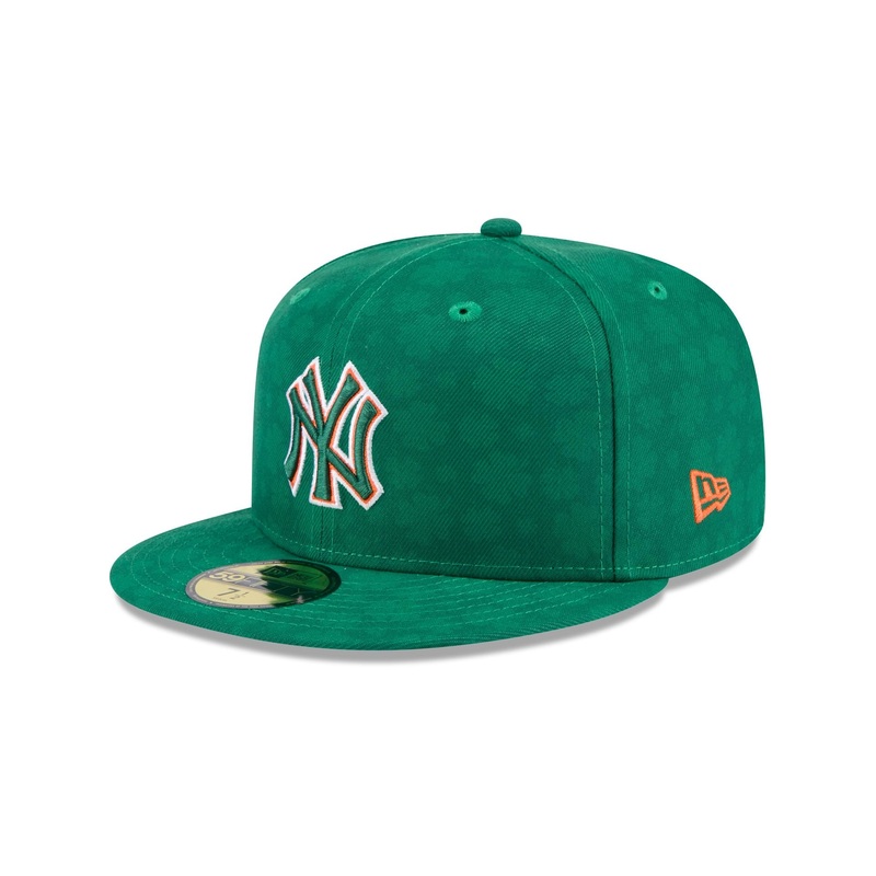 New York Yankees St. Patrick’s Day 2025 59FIFTY Fitted Hat 7