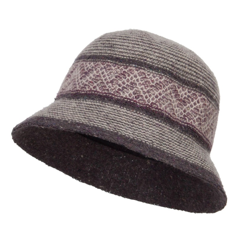 Women’s Yarn Blend Cloche Hat Black One Size