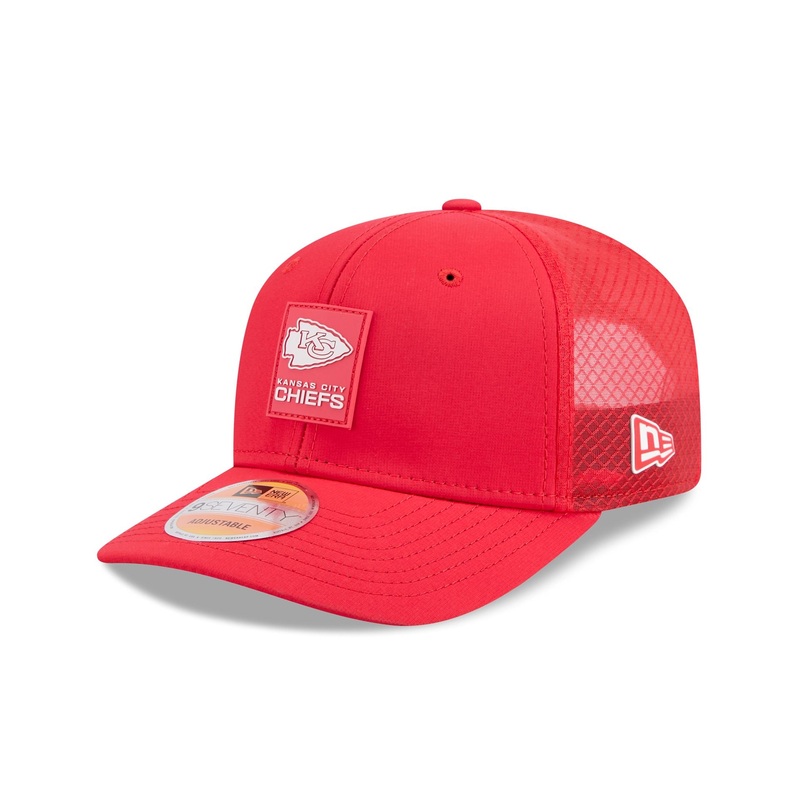 Kansas City Chiefs 2025 Sideline Hot Weather 9SEVENTY Trucker Hat One Size