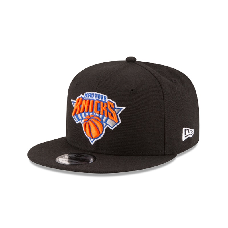 New York Knicks Basic Black 9FIFTY Snapback Hat One Size