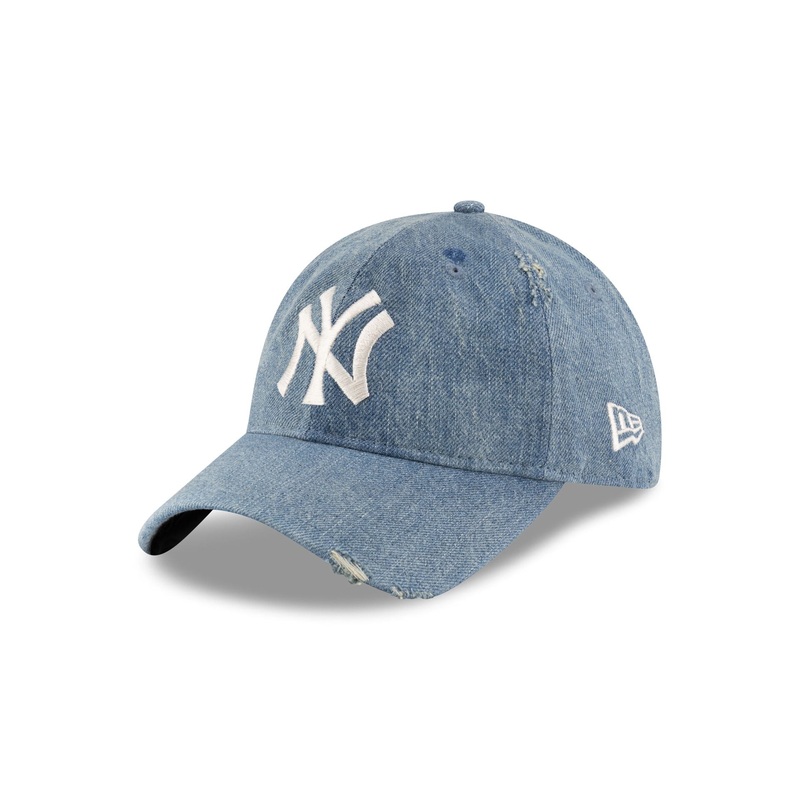 New York Yankees Distressed Light Denim 9TWENTY Adjustable Hat One Size