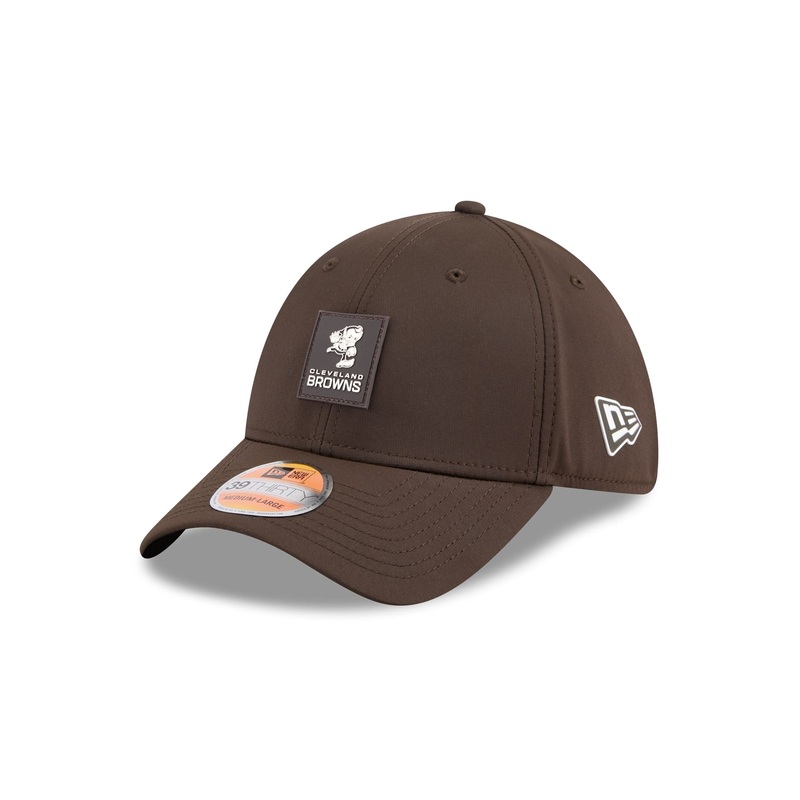 Cleveland Browns 2025 Sideline Hot Weather Historic 39THIRTY Stretch Fit Hat S/M