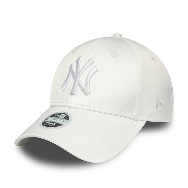 New Era Womens 9FORTY New York Yankees Baseball Cap – MLB Satin – White Adjustable