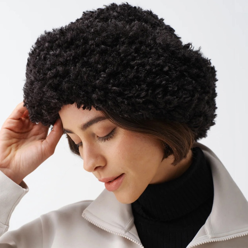 Helen Moore Faux Sherpa Winter Hat – Black 1-Size