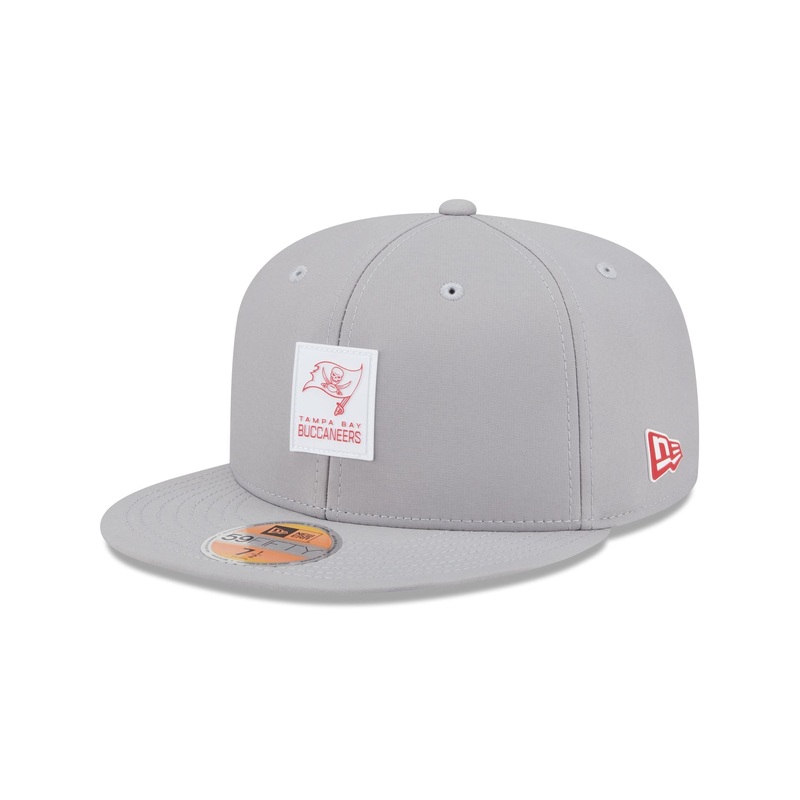Tampa Bay Buccaneers 2025 Sideline Hot Weather Gray 59FIFTY Fitted Hat 7